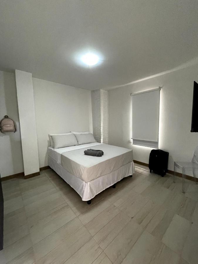 Hotel Nina'S - Juan Santamaria Desamparados  Exterior foto