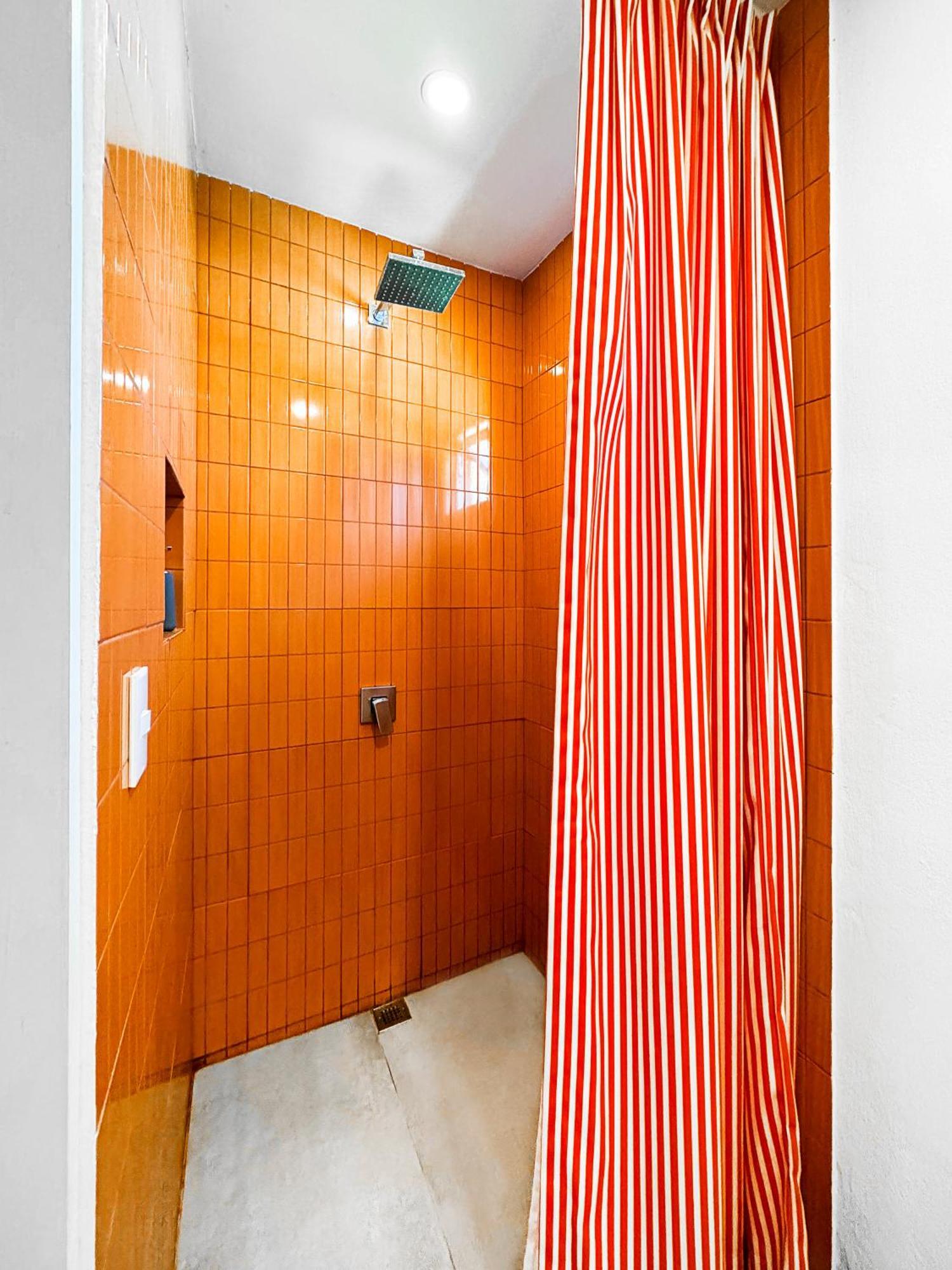 Hotel Nina'S - Juan Santamaria Desamparados  Exterior foto